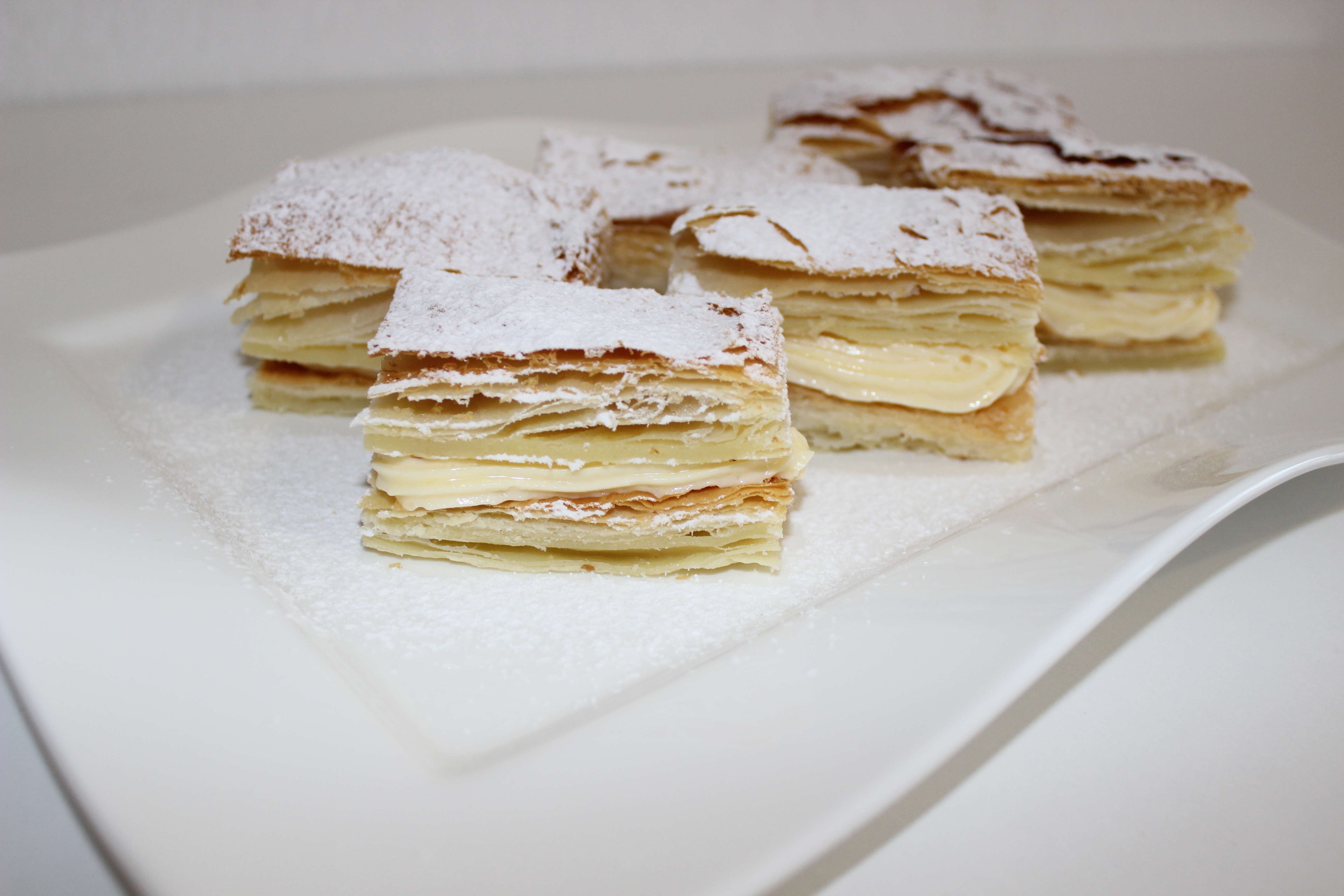 RECEPT ZA KREMPITU NA FRANCUSKI NAČIN – MILLEFOGLIE NAPOLEON